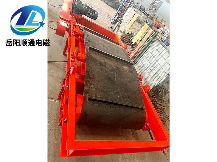 MC12(RCDD)系列自卸式電磁除鐵器 MC12(RCDD)系列自卸式電磁除鐵器